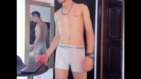 _axel_09 online show from May 2026 04:20:02 AM
