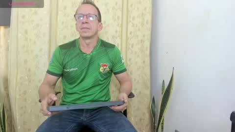 Axel online show from June 2026 11:40:02 AM