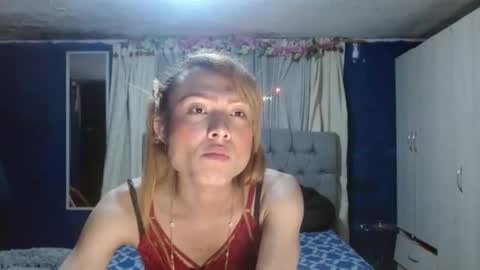 Snapshot of _azalea_65 chatting on October 2025 02:24:01 AM _azalea_65 online show from October 2025 02:24:01 AM