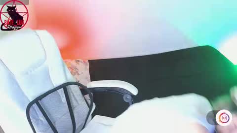 Snapshot of _baterchatur chatting on November 2025 03:12:02 AM Lunita online show from November 2025 03:12:02 AM