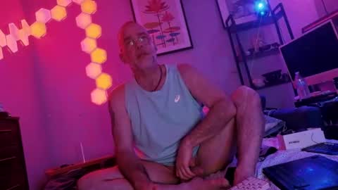 Snapshot of _bearyhairy_ chatting on November 2025 08:14:01 AM Chupa Bear online show from November 2025 08:14:01 AM