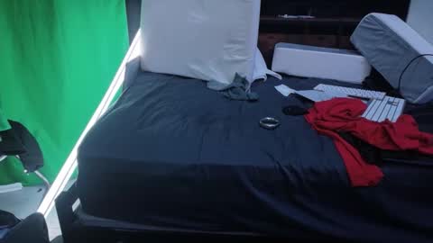 Chupa Bear online show from February 2026 03:49:02 AM