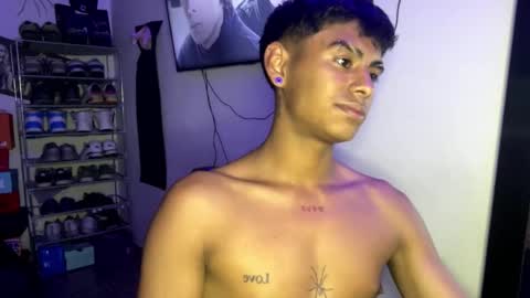 _billowy_ online show from November 2025 04:33:02 AM