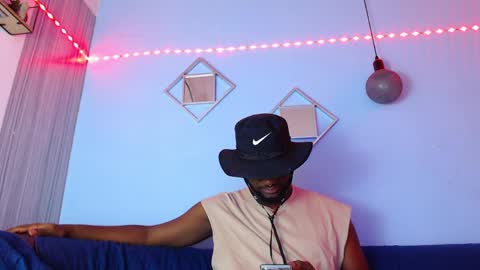 Andrew online show from April 2026 06:35:01 PM