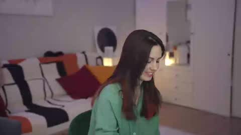 Snapshot of _blackbee_ chatting on February 2025 10:20:02 AM Lili online show from February 2025 10:20:02 AM