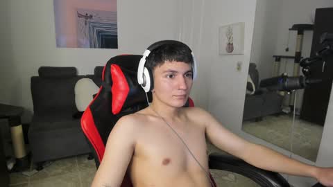 Snapshot of _blakee chatting on December 2024 10:06:02 PM B L A K E online show from December 2024 10:06:02 PM