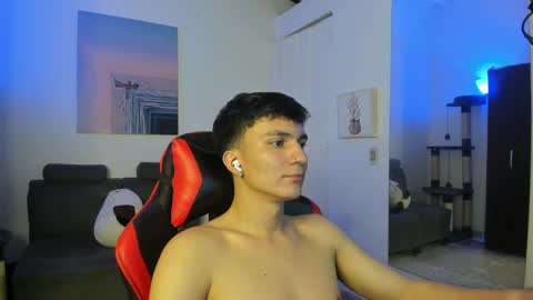 Snapshot of _blakee chatting on January 2025 05:53:01 AM B L A K E online show from January 2025 05:53:01 AM