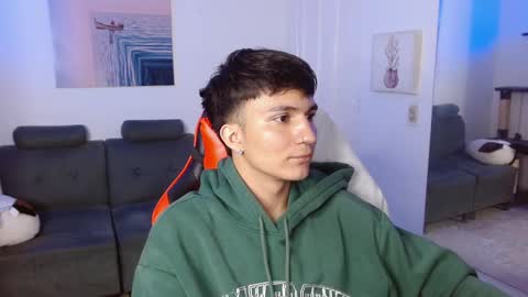 Snapshot of _blakee chatting on February 2025 01:46:02 AM B L A K E online show from February 2025 01:46:02 AM