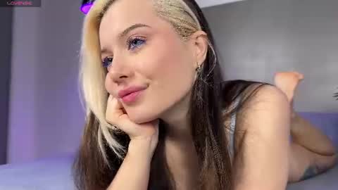 Snapshot of _blowjob_queen_ chatting on June 2026 12:19:01 AM Hey were Vi and Alex VACATION FROM OCTOBER 31 TO NOVEMBER 12. AVAILABLE ON INST online show from June 2026 12:19:01 AM