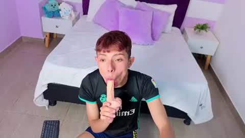 Snapshot of _camilo_ortiz chatting on June 2026 04:21:02 PM camilo online show from June 2026 04:21:02 PM