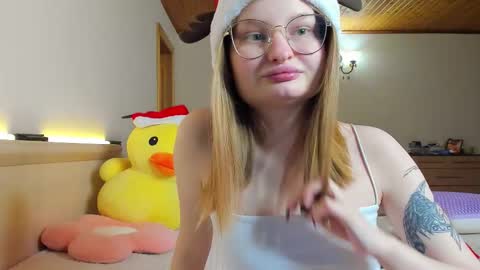 _capybara0_0 online show from December 2025 02:24:01 PM