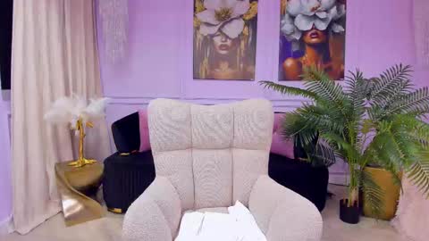 _carlawhite_ online show from November 2025 04:47:01 AM