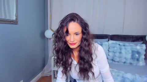 _carlawhite_ online show from May 2026 03:33:02 AM