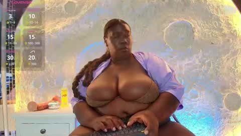 Snapshot of _carolinagomez chatting on October 2025 08:31:01 PM Caro. online show from October 2025 08:31:01 PM