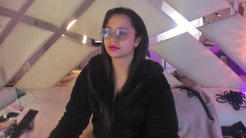 Caroline Sweet online show from December 2024 06:10:02 AM