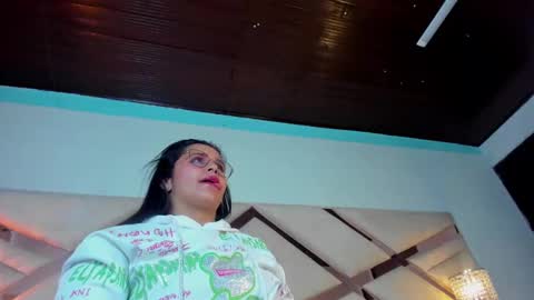 Caroline Sweet online show from December 2024 07:07:02 AM