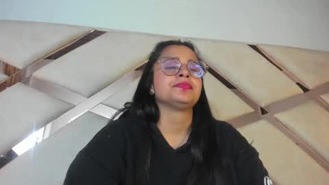 Caroline Sweet online show from January 2025 09:29:01 AM