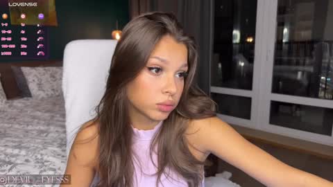 Snapshot of _catchmeifyoucan chatting on January 2025 06:59:02 PM Angela online show from January 2025 06:59:02 PM