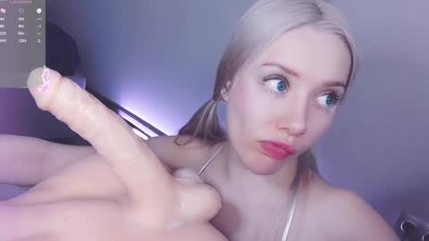 Angelina online show from February 2025 03:14:01 PM