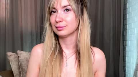 Snapshot of _crystal_moon_1 chatting on November 2025 07:29:02 AM _crystal_moon_1 online show from November 2025 07:29:02 AM