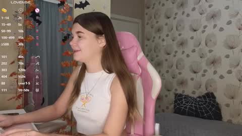 _cute_ice online show from October 2025 04:35:02 AM