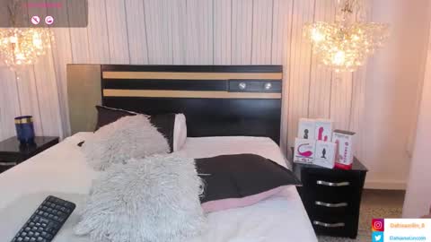 Snapshot of _dahiana_1 chatting on December 2024 08:43:01 PM Dahiana Lincoln online show from December 2024 08:43:01 PM