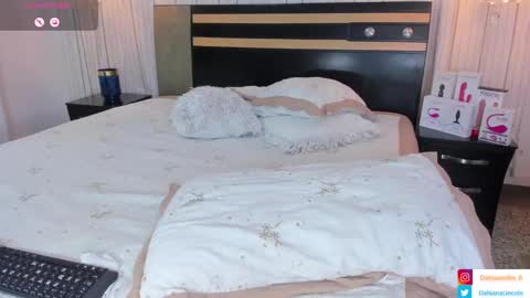 Snapshot of _dahiana_1 chatting on February 2025 11:26:01 PM Dahiana Lincoln online show from February 2025 11:26:01 PM