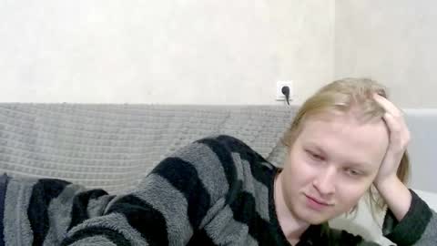 Snapshot of _dash_ chatting on November 2025 05:28:02 PM Tony online show from November 2025 05:28:02 PM