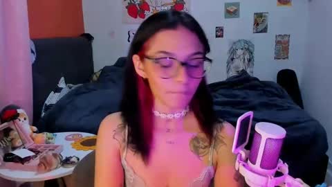 Snapshot of _dayanne_ chatting on December 2024 01:58:01 AM Pao online show from December 2024 01:58:01 AM