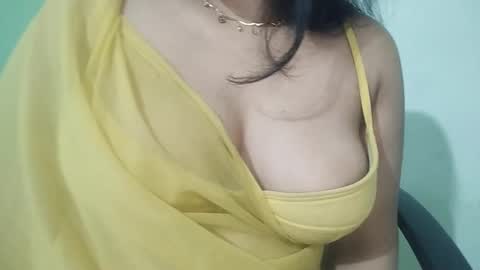 _dreamgirl_0 online show from February 2026 12:49:01 PM