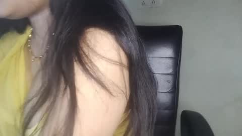 _dreamgirl_0 online show from April 2026 10:03:02 AM