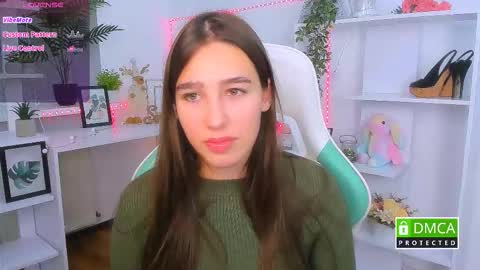 Lizzy  online show from November 2025 09:28:01 PM