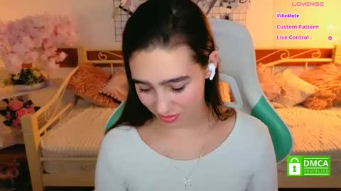 Lizzy  online show from February 2026 01:01:02 AM