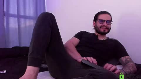  -         online show from November 2025 10:34:01 PM