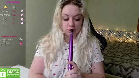 Snapshot of _elven_dreams__ chatting on February 2025 09:00:02 AM chloue and Gretta online show from February 2025 09:00:02 AM