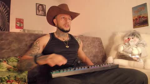 Emilio online show from December 2025 09:27:01 AM