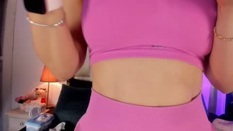 Isabella online show from March 2026 12:11:01 PM