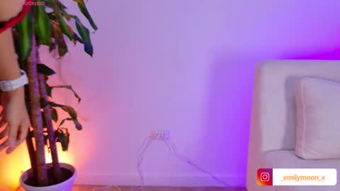 Emi online show from March 2026 01:22:01 AM