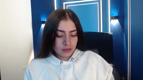 Snapshot of _emma_diamond_ chatting on October 2025 11:03:02 PM Emma online show from October 2025 11:03:02 PM