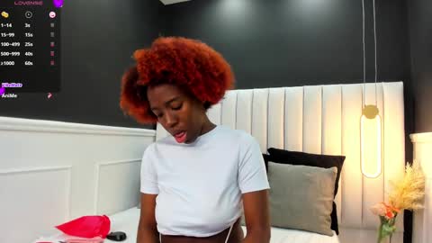 Emma online show from September 2025 02:05:02 PM