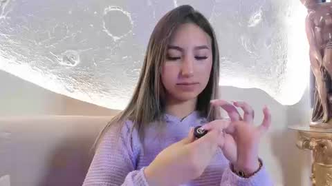 Snapshot of _emmawalka chatting on September 2025 09:51:01 PM _emmawalka online show from September 2025 09:51:01 PM