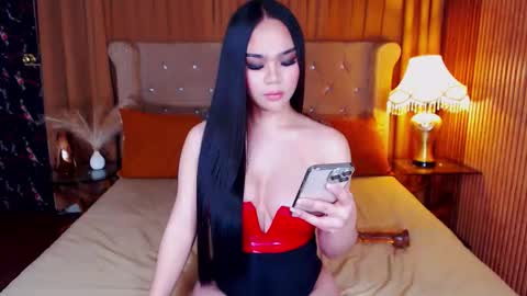 _empressvalerie_ online show from November 2025 04:33:02 AM