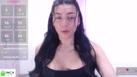  Erica Vanderhill  online show from November 2025 09:58:01 PM