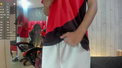 _erick_j online show from April 2026 08:09:01 PM