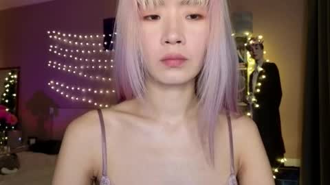 EveEva online show from February 2026 03:32:02 AM