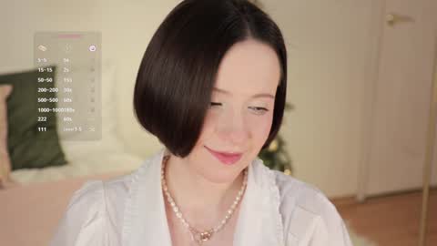 Essie  online show from December 2024 12:11:01 AM