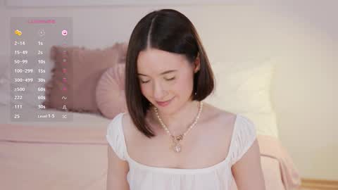 Essie  online show from September 2025 05:57:02 PM