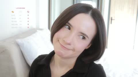 Essie  online show from March 2026 03:56:01 PM