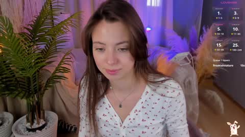 Snapshot of _fluffybunny_ chatting on January 2025 02:21:01 PM Goldy Grace online show from January 2025 02:21:01 PM