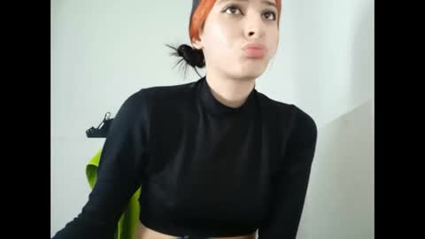 Snapshot of _genesid_dixton chatting on December 2024 09:46:01 PM Mia-foster online show from December 2024 09:46:01 PM